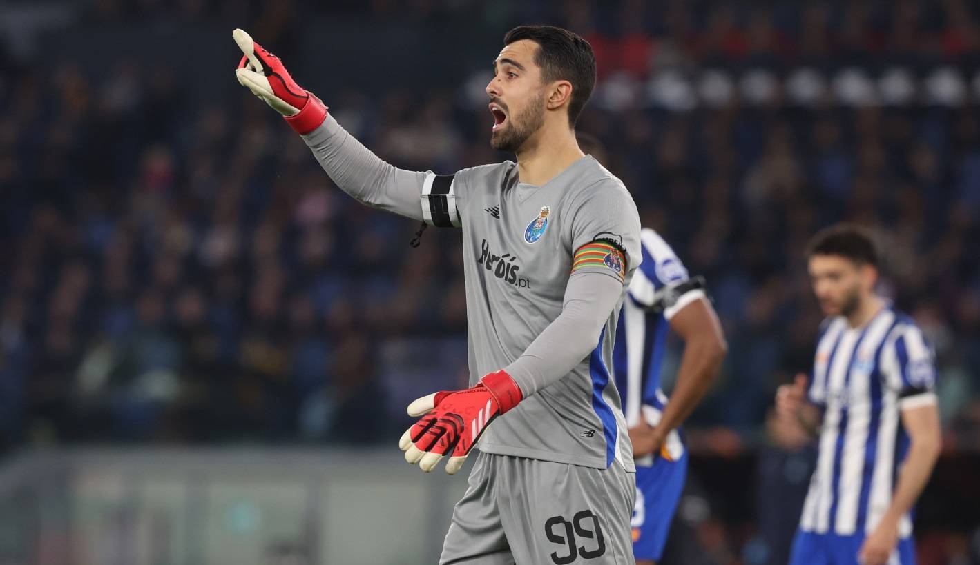 他却高兴不 他却高兴不