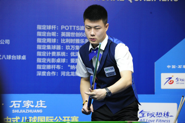 路兵线与侧 路兵线与侧